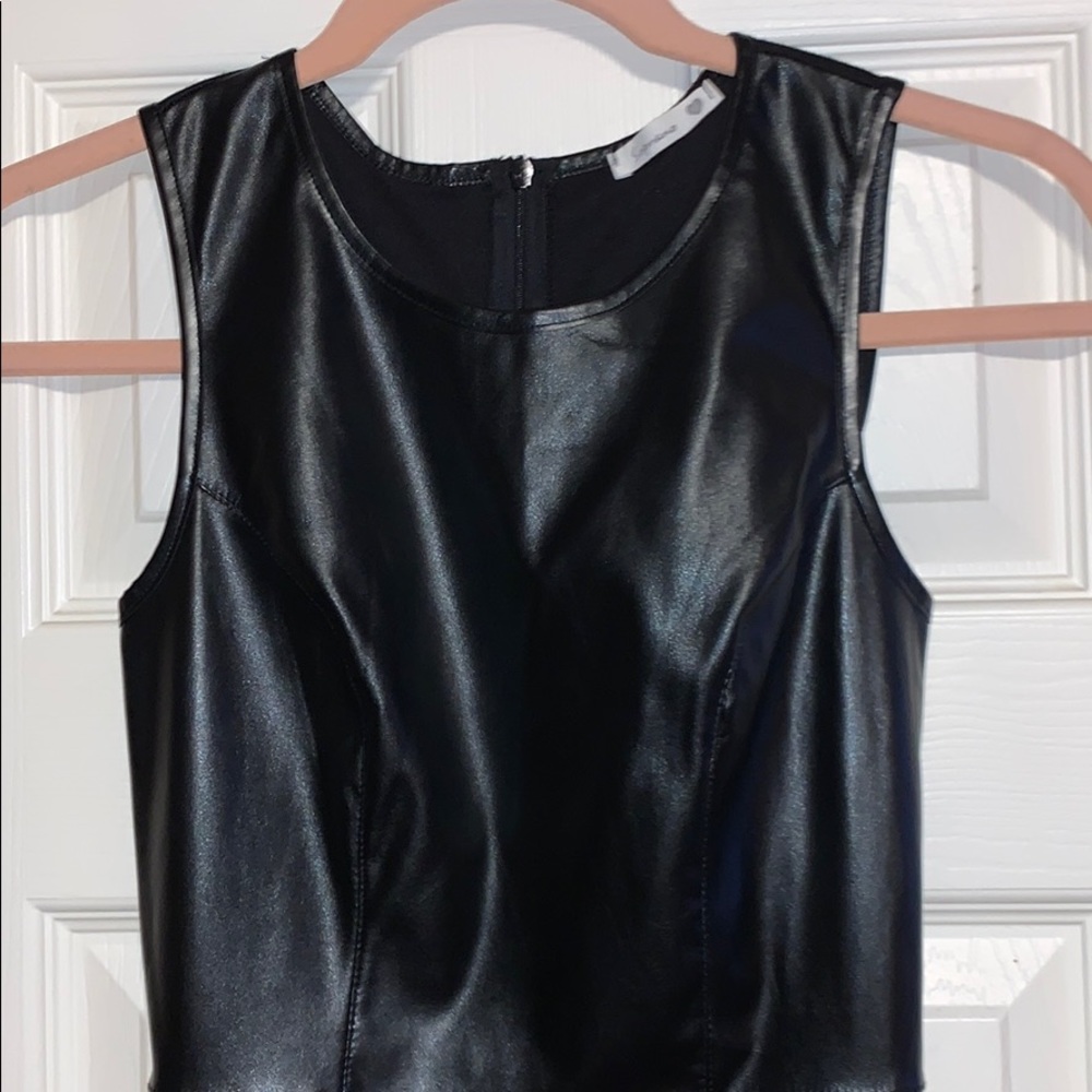 Soprano stretchy dress
